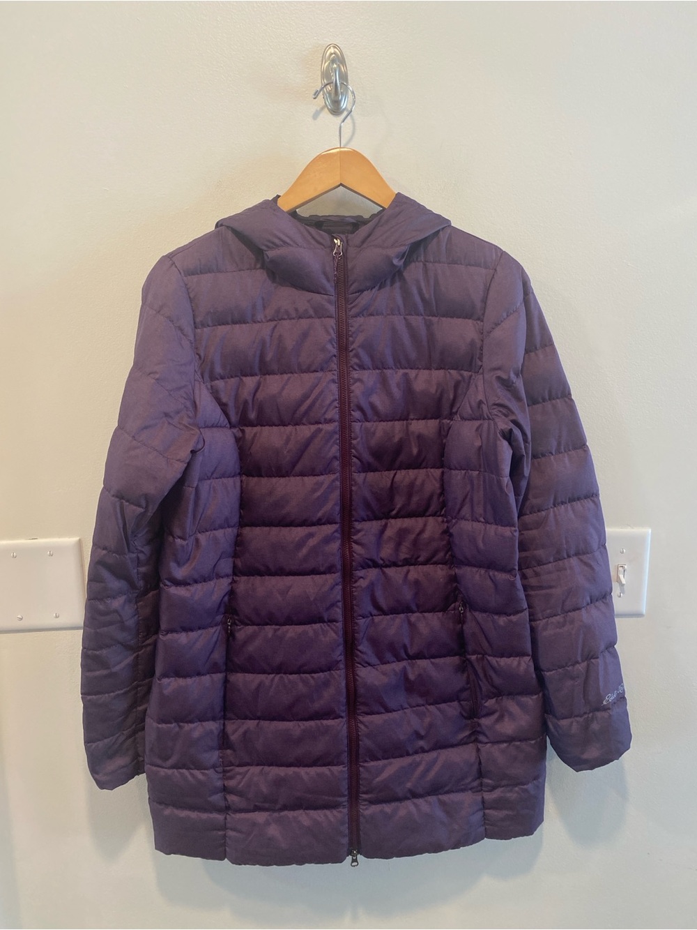 Eddie Bauer hooded down parka women’s size medium purple down fill 650 outdoors